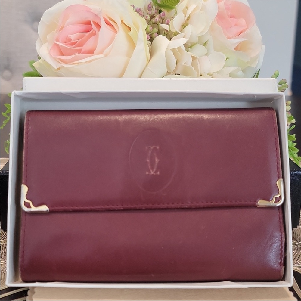 Authentic Cartier kisslock wallet - Picture 2 of 9